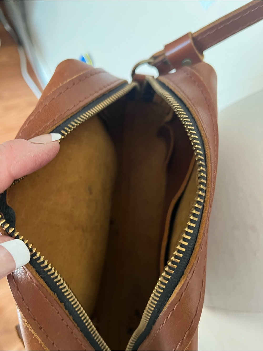Portland Leather Brown Crossbody Camera Bag - Picture 2 of 3